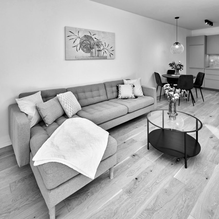 Úvod 40 Nádherný byt v zwirn
client | @neibrs. Sk @stankavaclavova
#realestatephotography #bratislava #zwirn